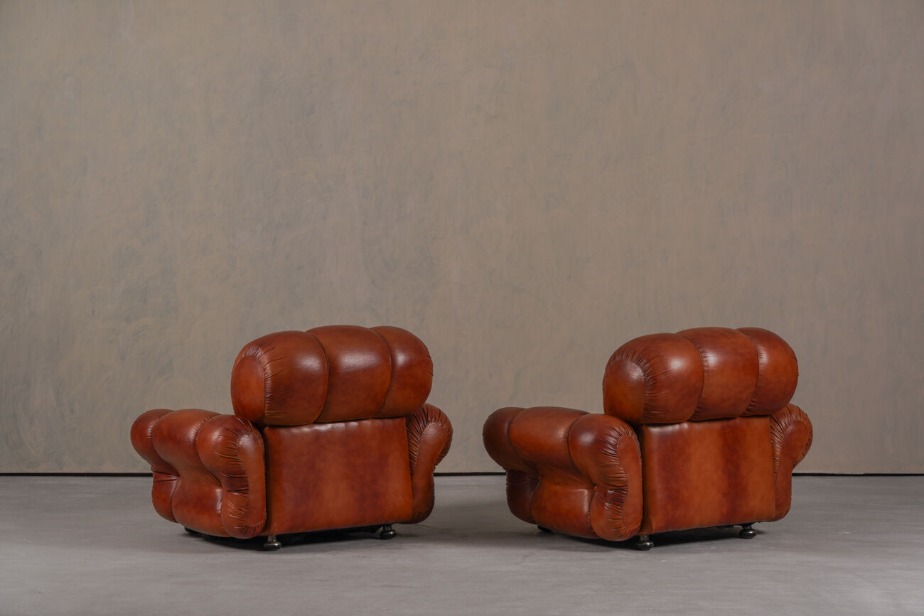 Fauteuils de club italiens vintage en simili cuir cognac, Italie années 1970, ensemble de 2