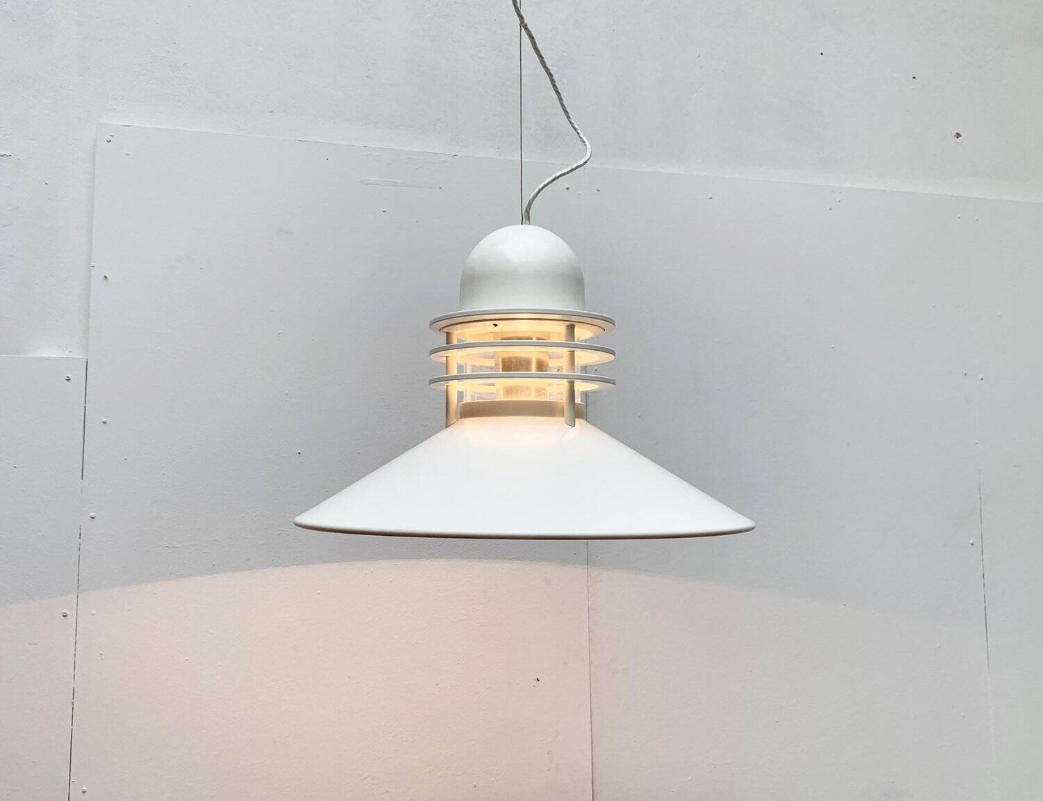 Maxi Nyhavn suspension Danish mid-century by Alfred Homann and Ole v. Kjær for Louis Poulsen