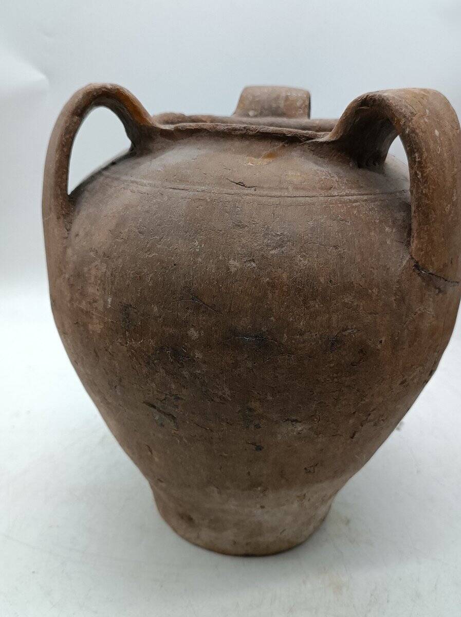 Antique terracotta jug from the 16th century
