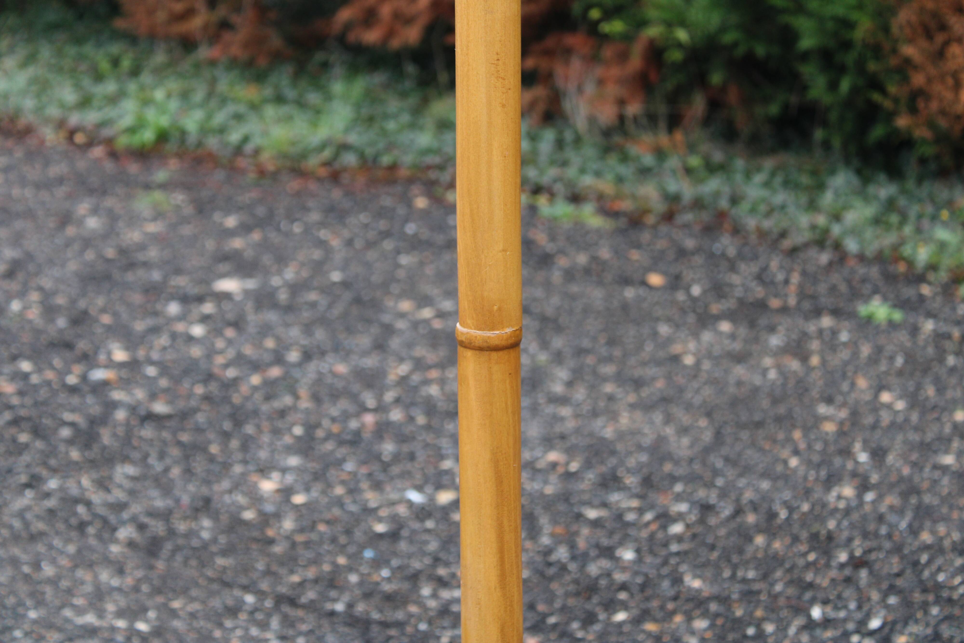 Parrot coat rack
