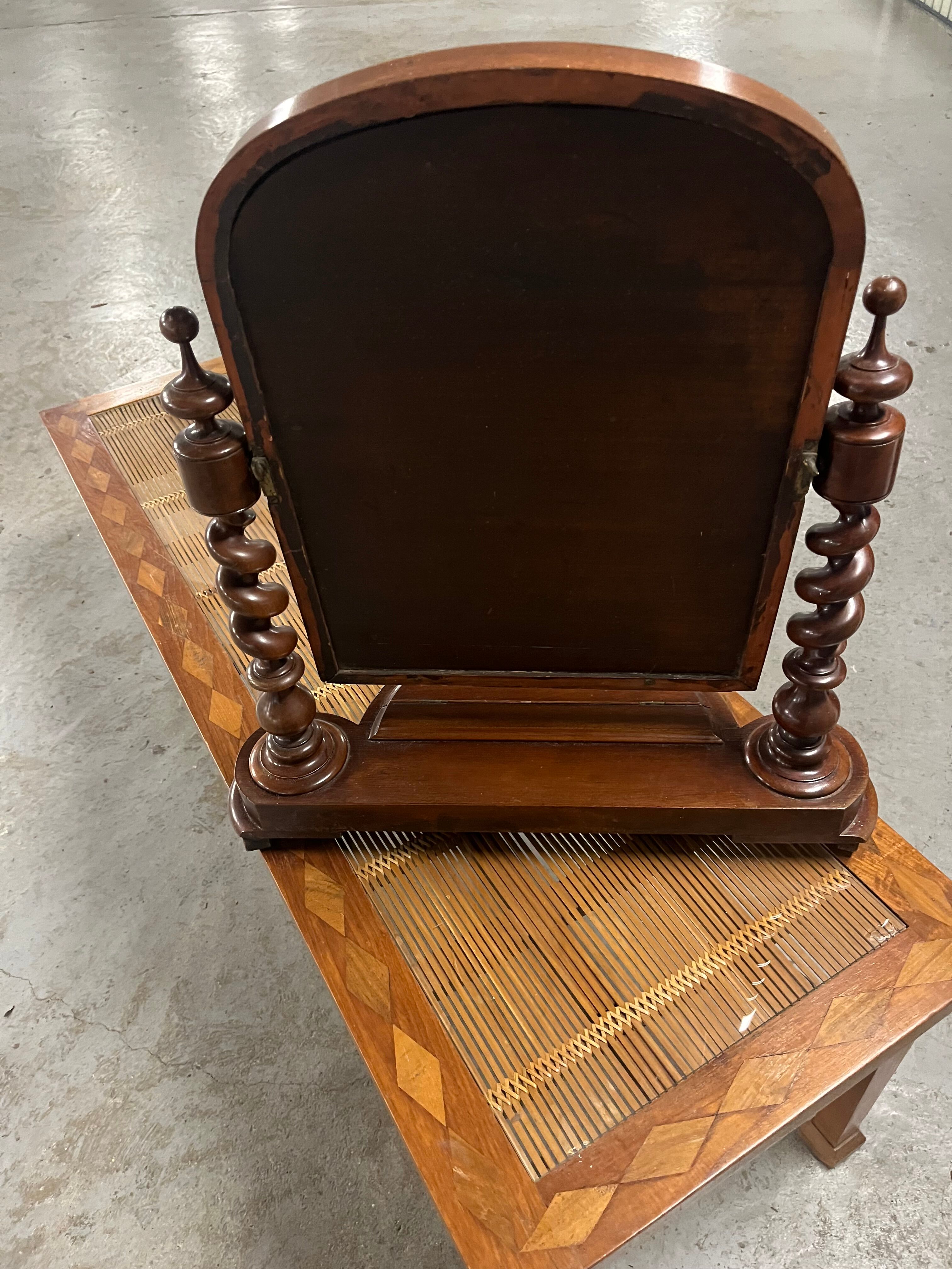Louis-Philippe mahogany dressing mirror, 19th century.