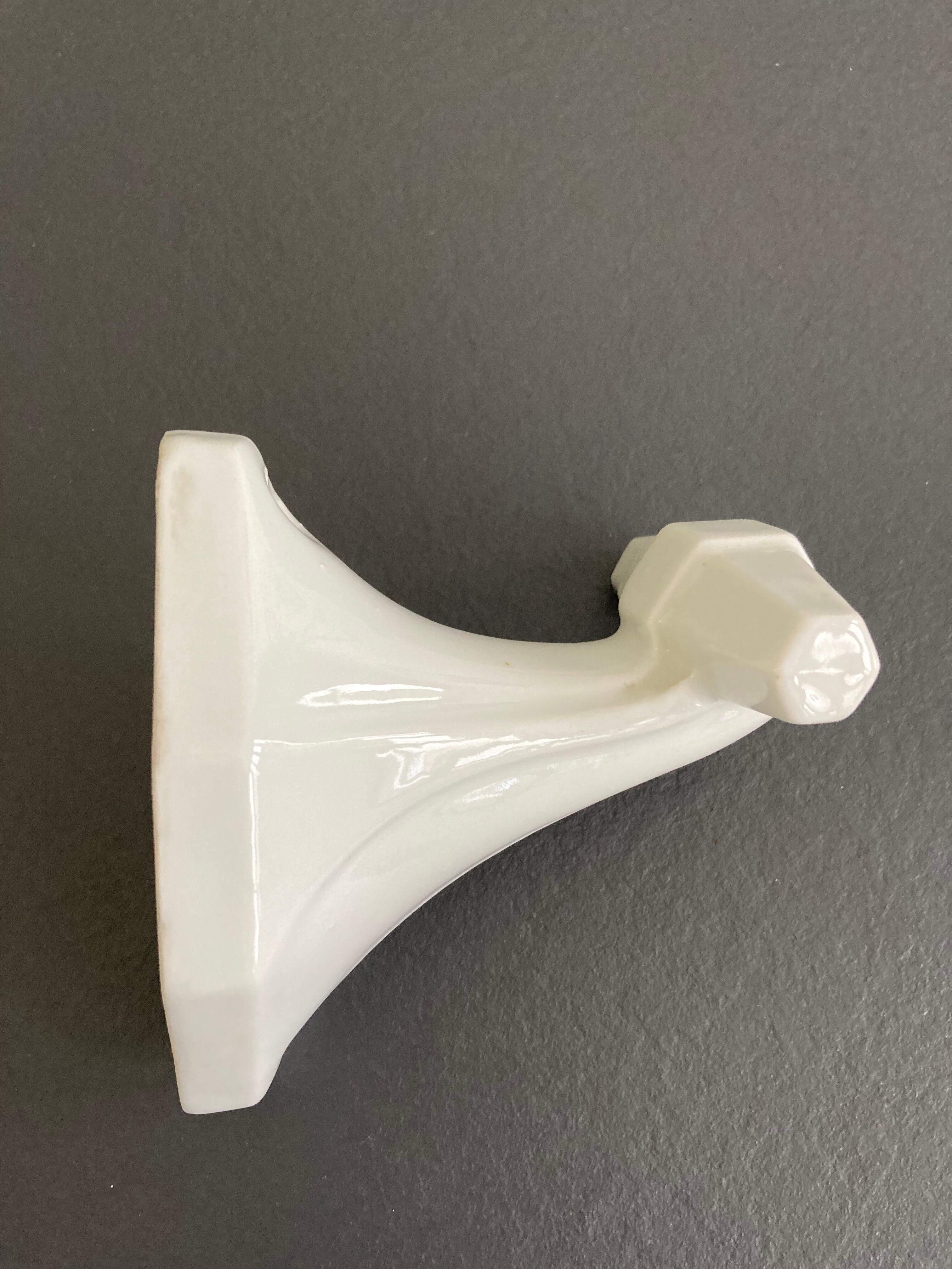 patère art déco en porcelaine