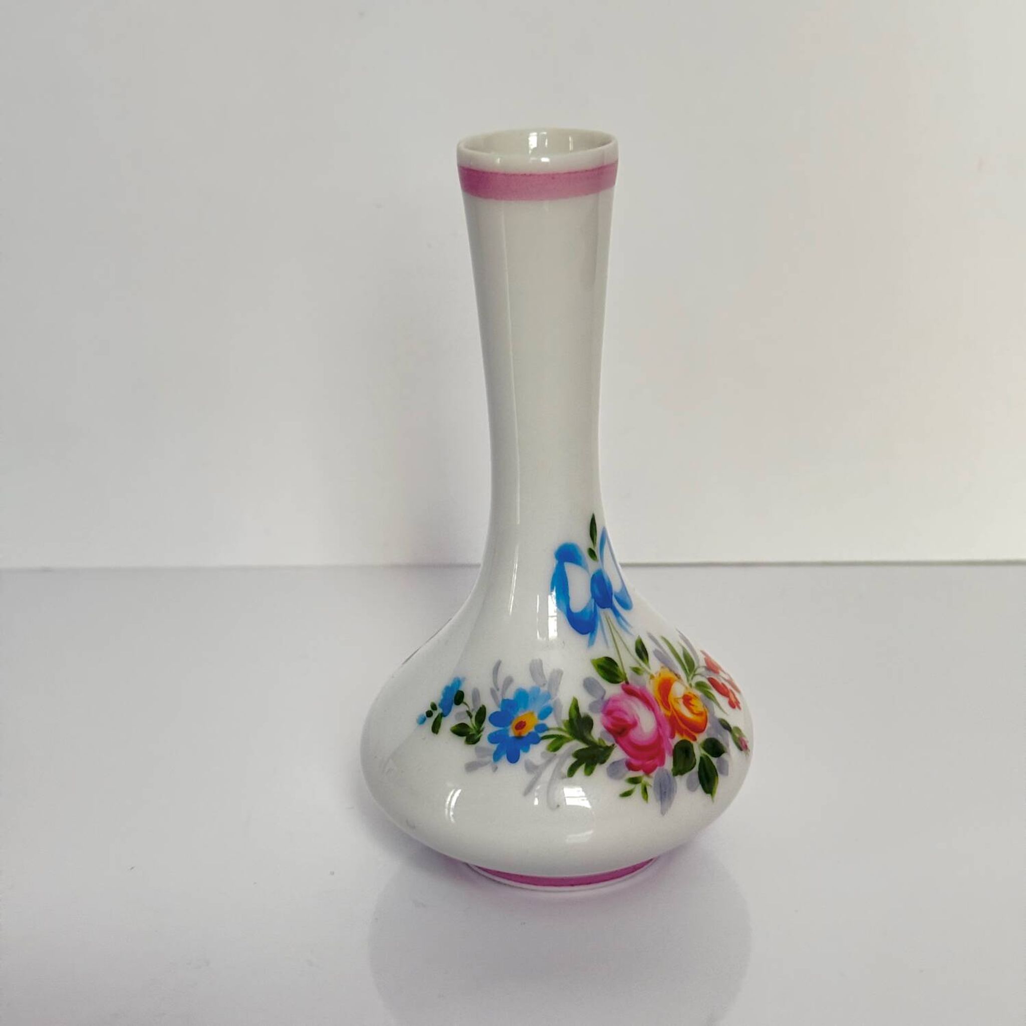 Soliflore en porcelaine de Limoges peint à la main | Ruban/Nœud