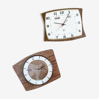 Set of 2 clocks