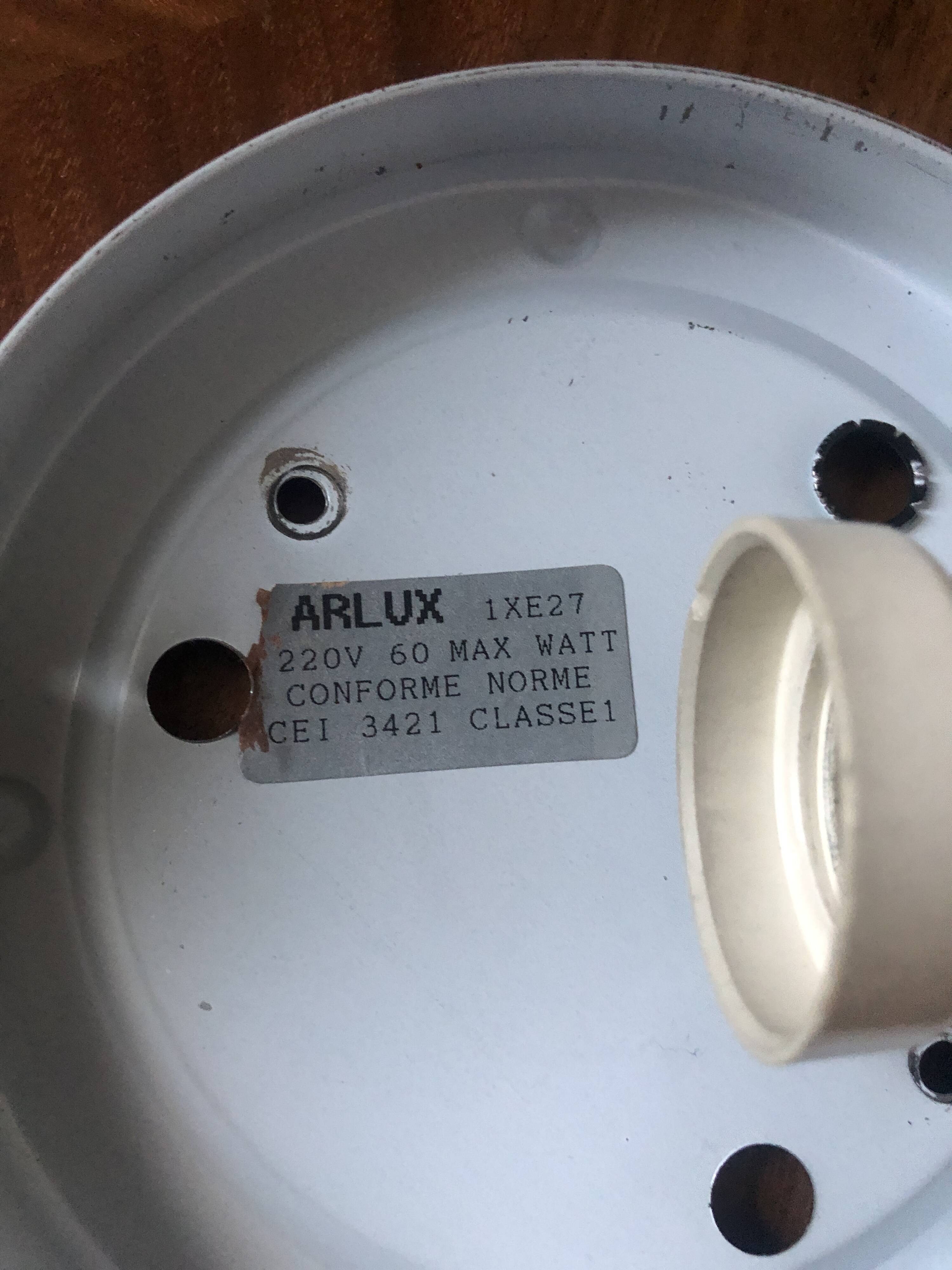 Arlux round wall light