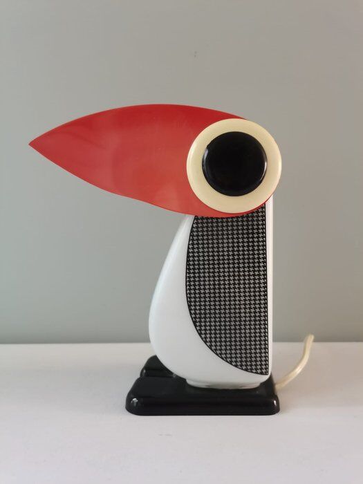 Fernando Cassetta Penguin lamp "Simcha"