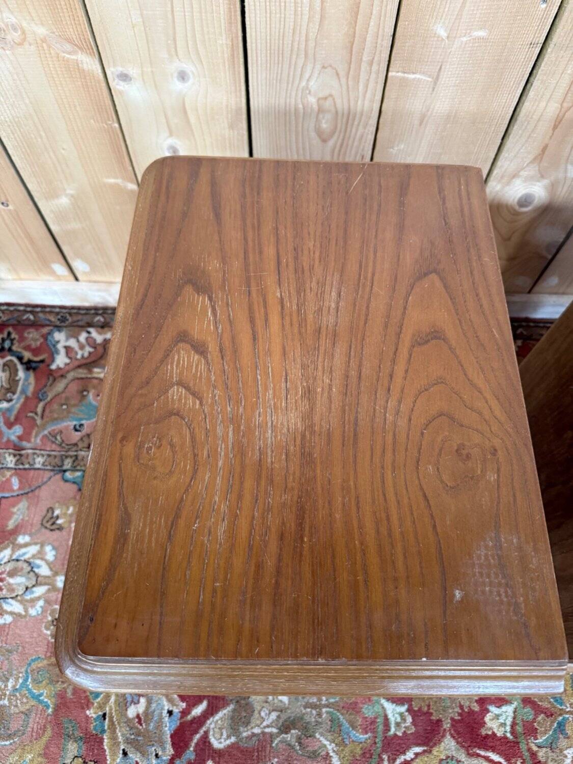 Paire tables de chevet style Néo-Renaissance – Chêne sculpté – XIXe siècle