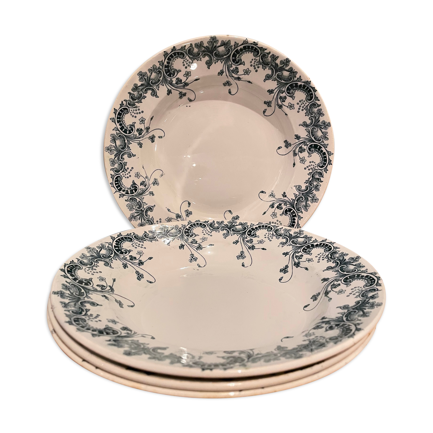 Set of 4 hollow plates Iron Earth, Byzantine model