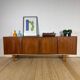 Buffet vintage en teck avec portes coulissantes – Design moderne du milieu du siècle, années 1960