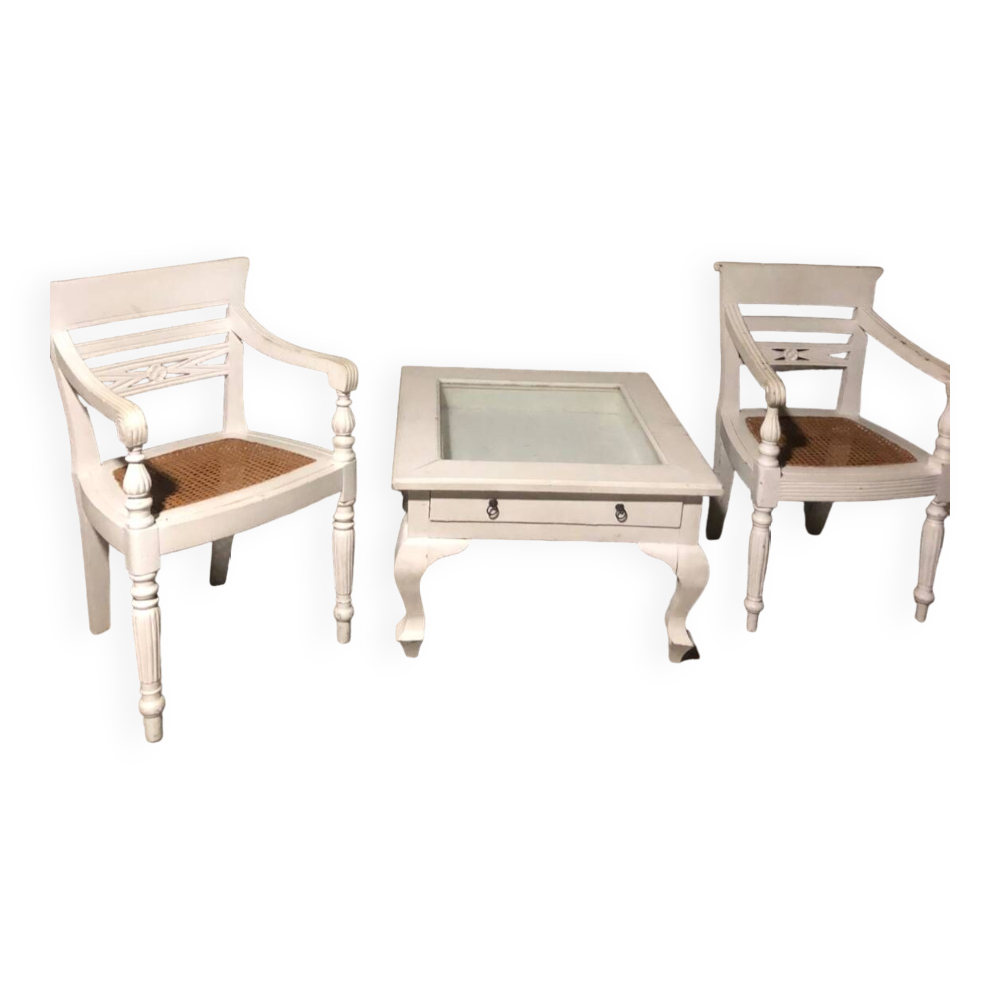 Colonial garden furniture