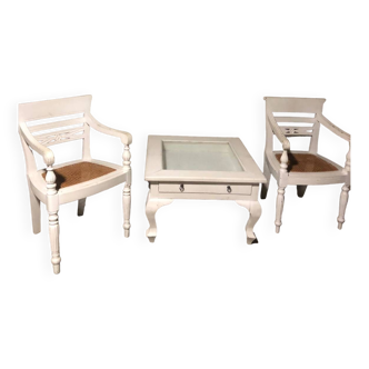 Colonial garden furniture