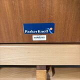 Mid-Century Retro Vintage Teak Extending Round Dining Table by Parker Knoll