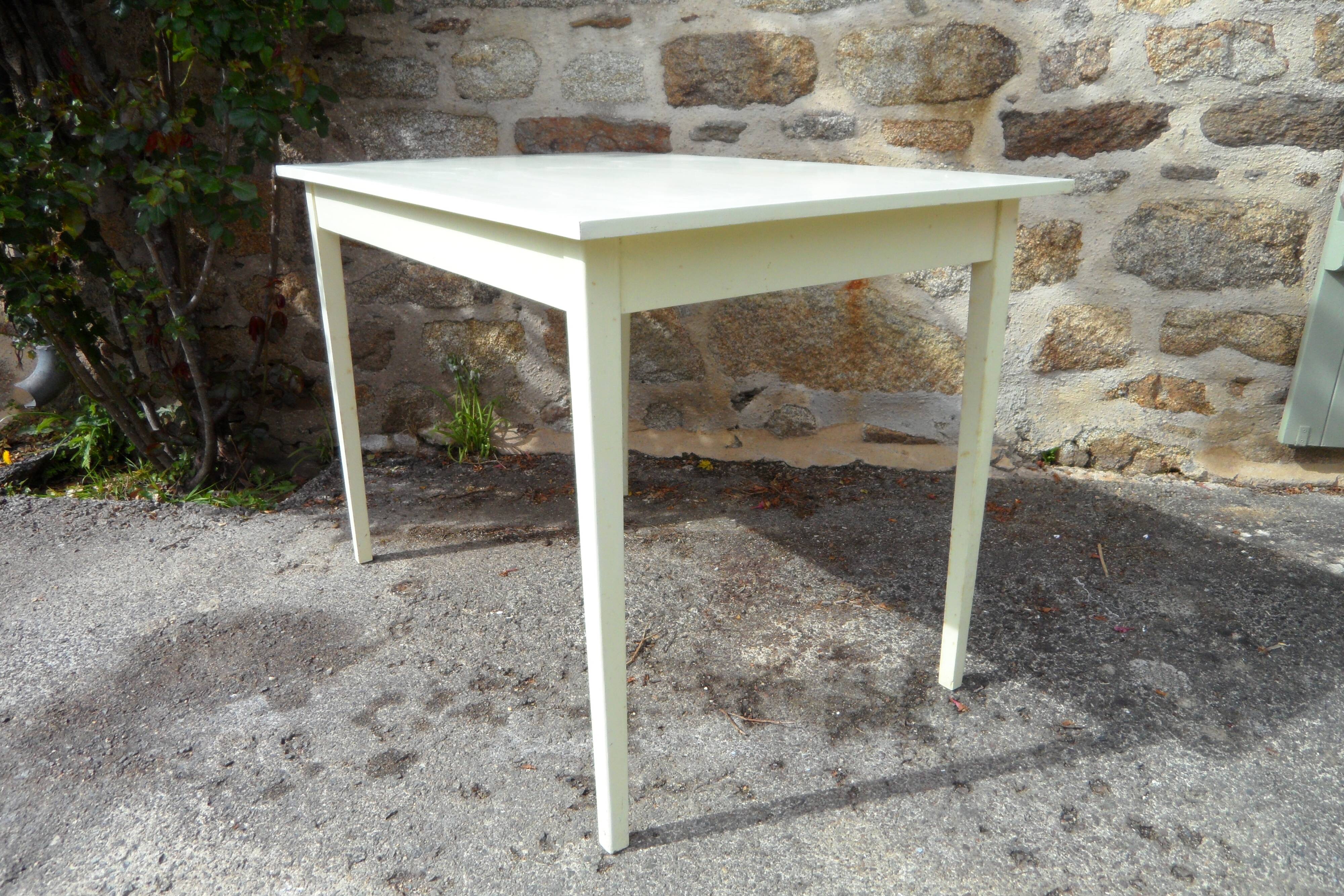 Table dairy Yoplait 60s vintage