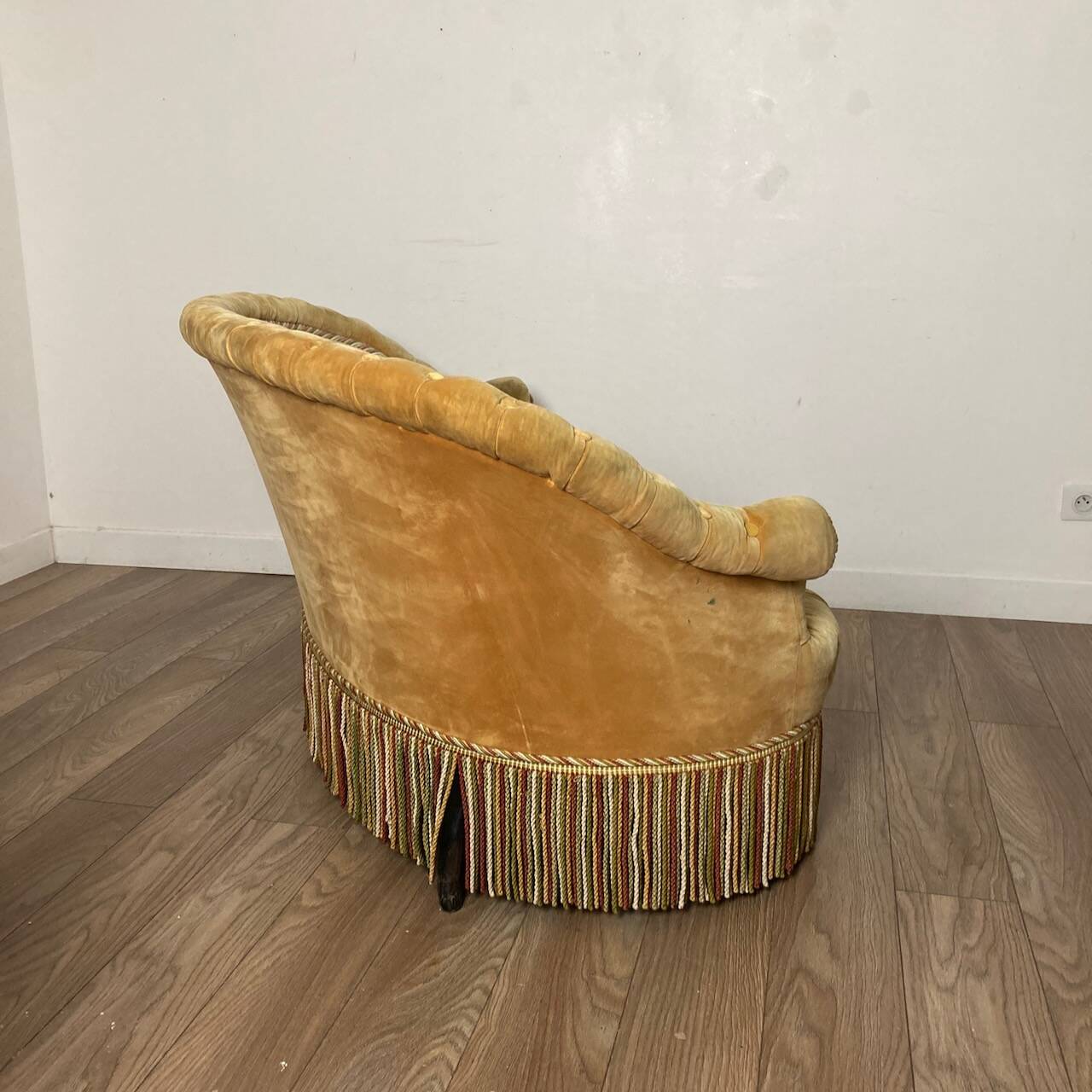 Golden yellow Toad sofa