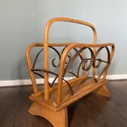 Porte-revue en rotin années 1930