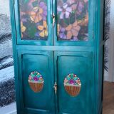 Storage cabinet