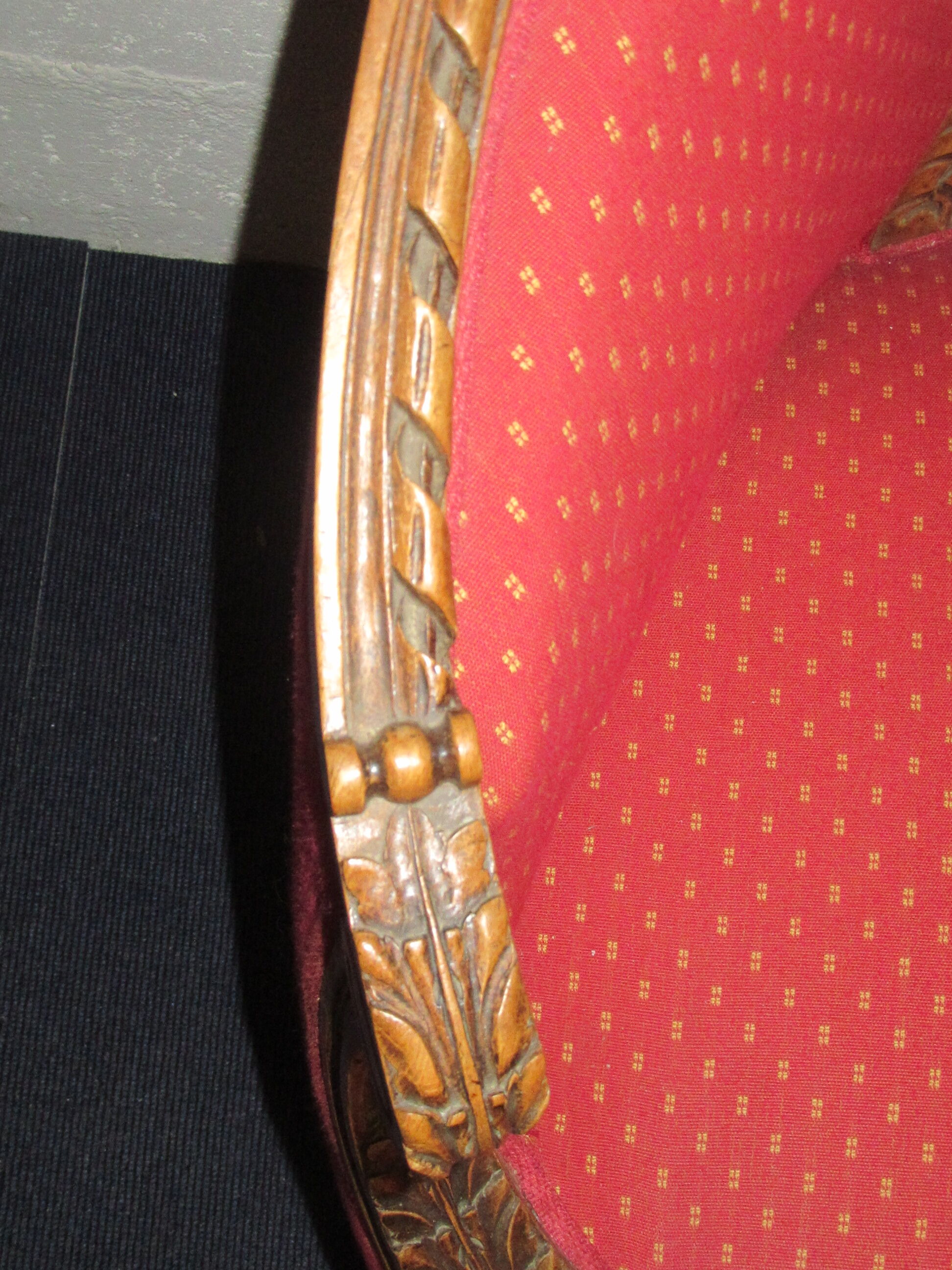 sofa style louis xvi th model medallion basket