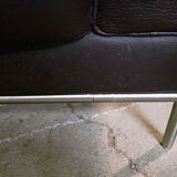 Fauteuil design en cuir marron