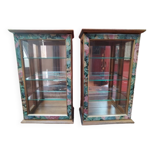 Petites vitrines murales