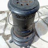 Poêle à pétrole ancien