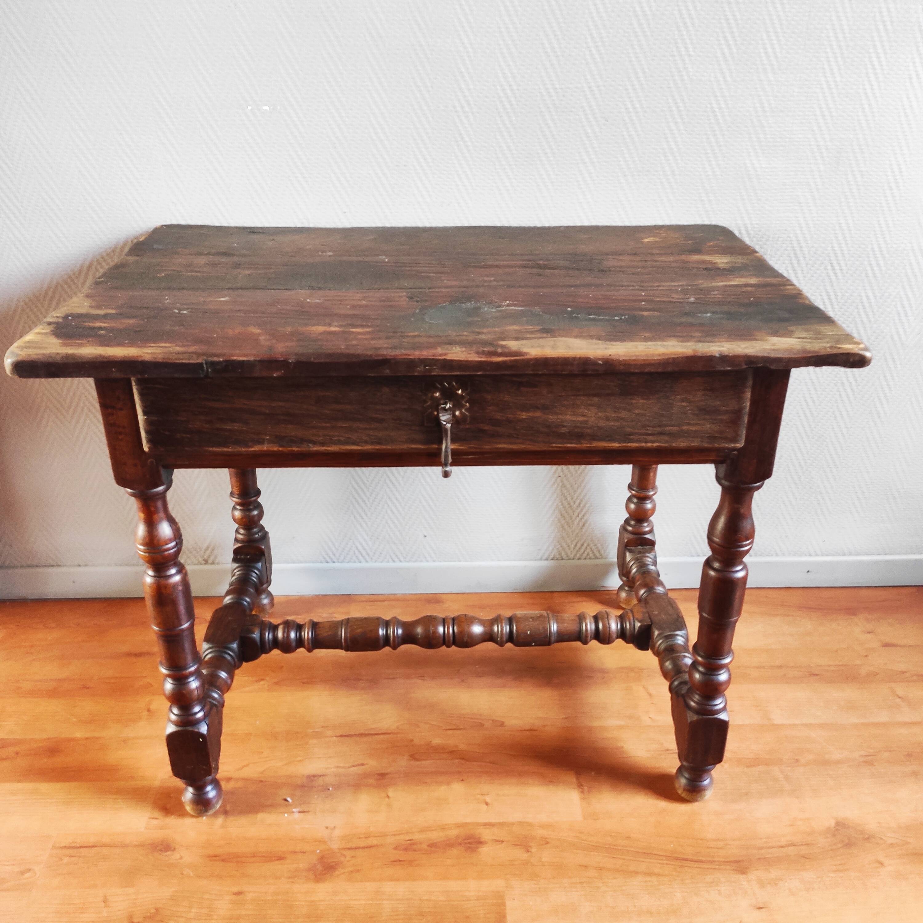 Antique farmhouse table in solid oak – rustic Louis XIII desk