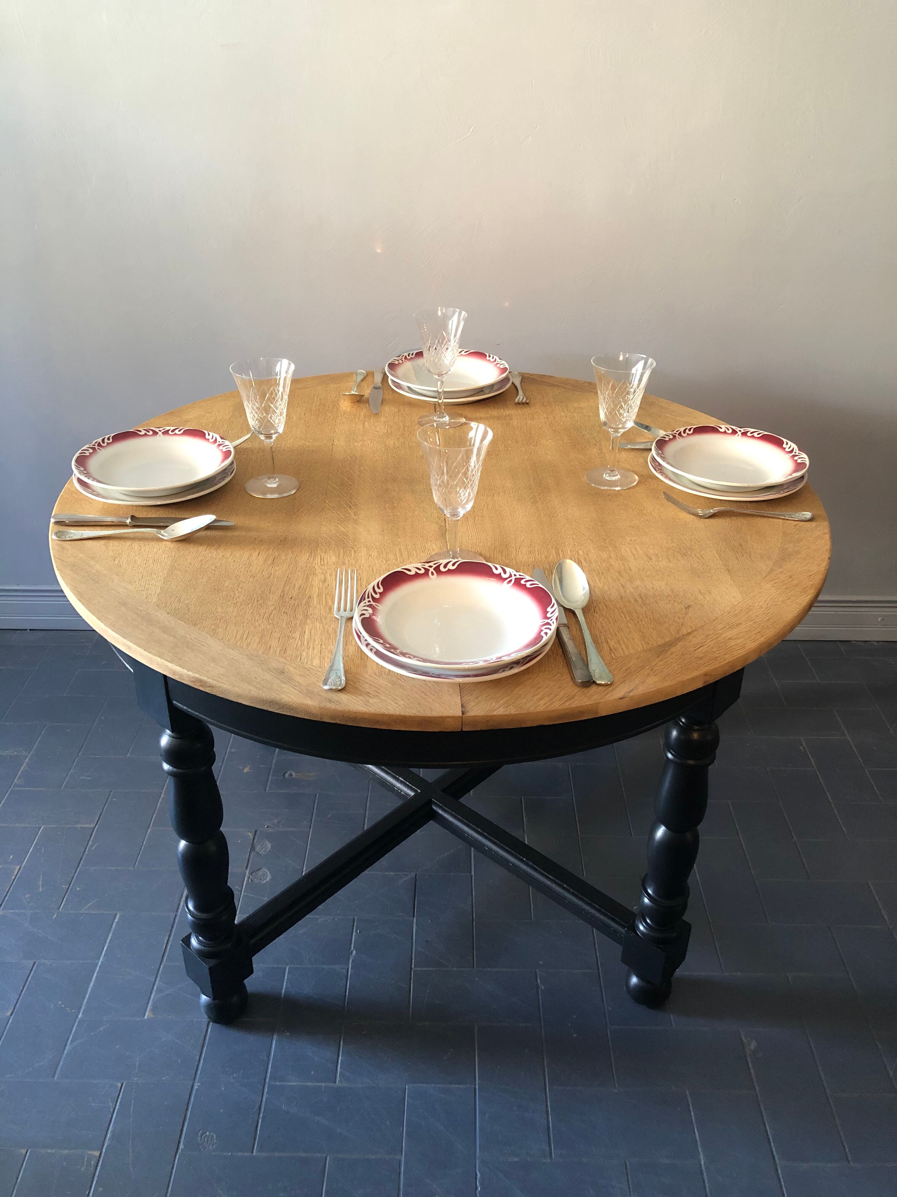 Integrated extended roundtable