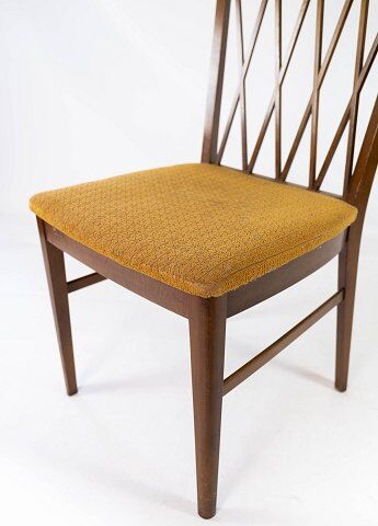 Set of six chairs in walnut 40s