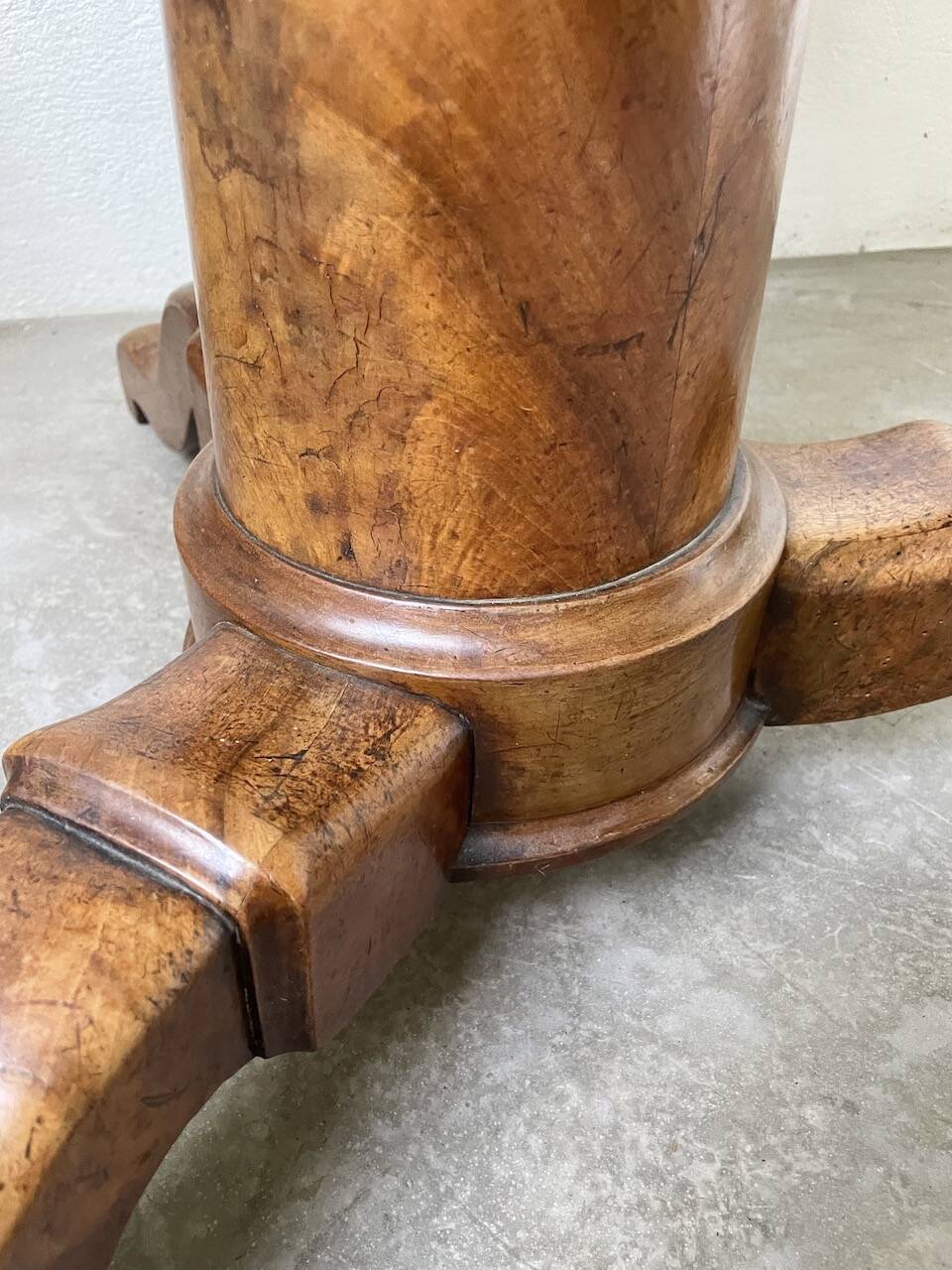 Empire walnut and marble pedestal table, late 19th century