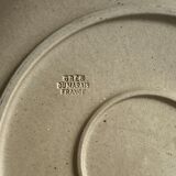 Flat plates in marshes stoneware paris