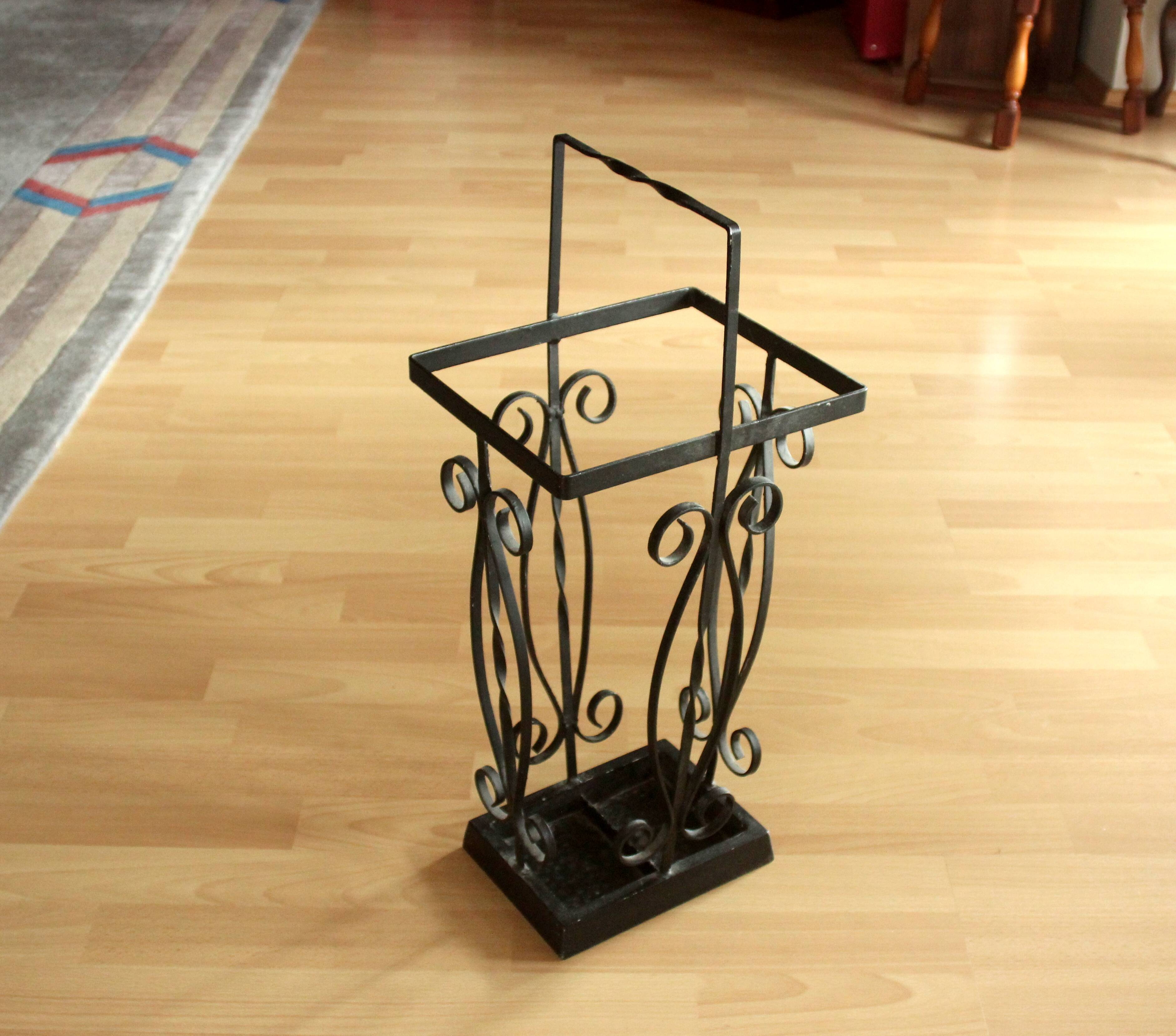 Porte-parapluie en fer forgé fait main - Vintage