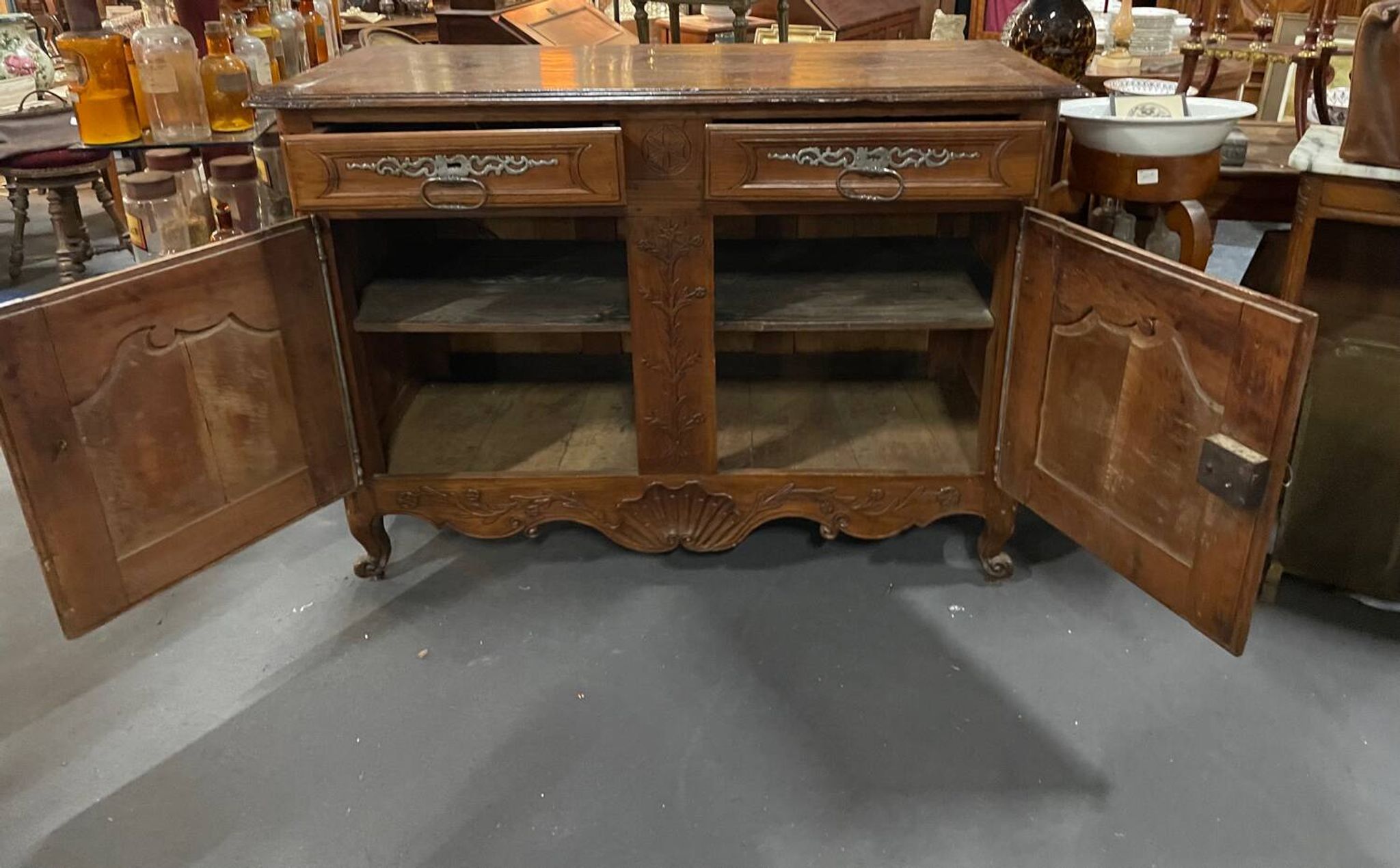 Buffet Louis XV