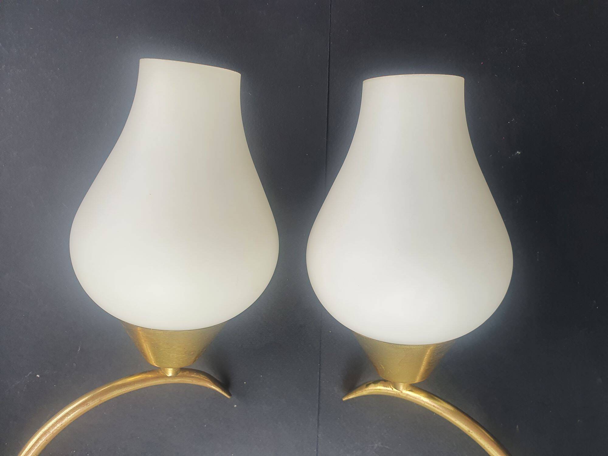 Pair of vintage wall sconces in gilded brass and opaline glass from the 1950s.