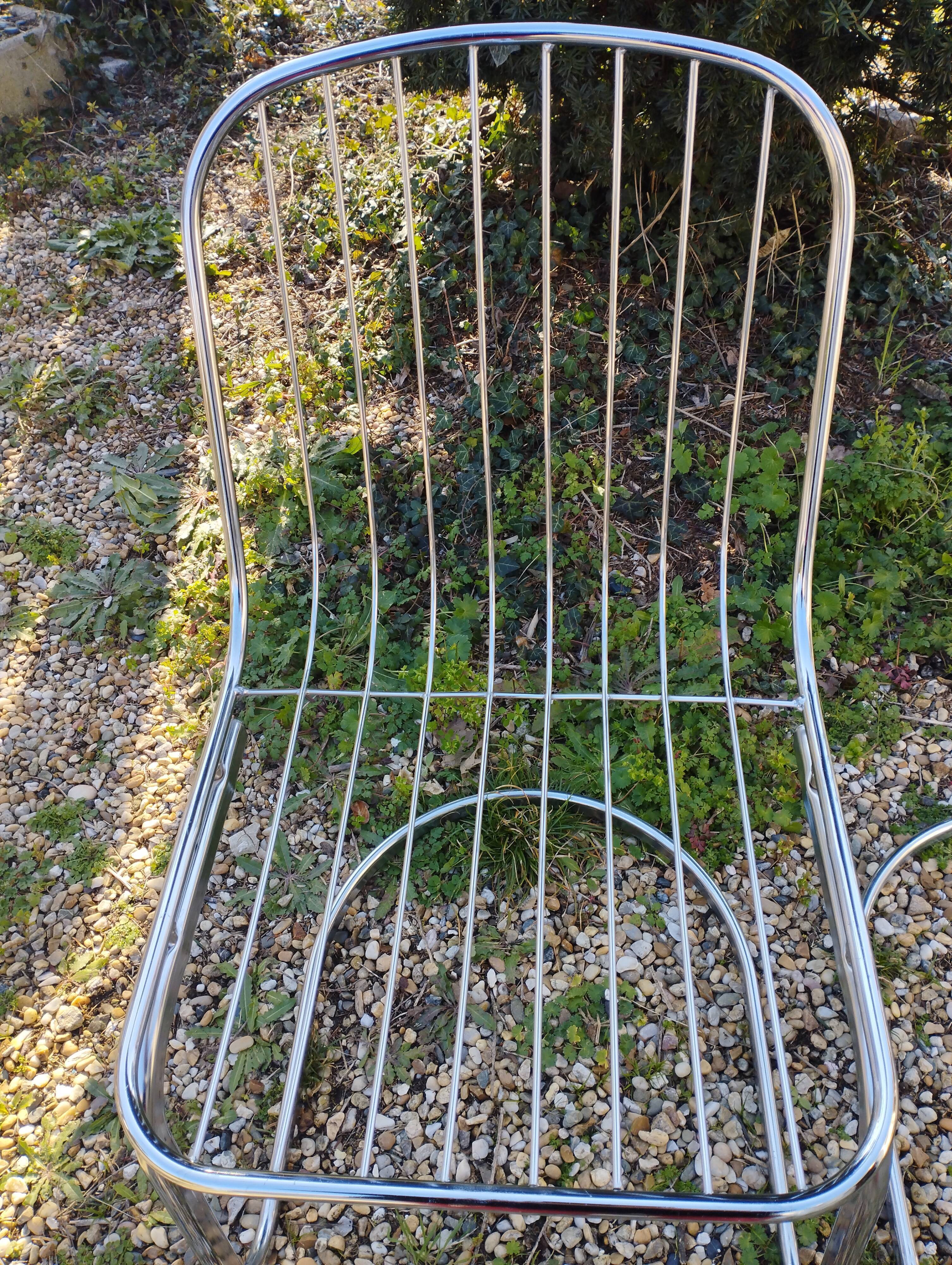 Chaises 1970