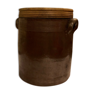 Sandstone pot