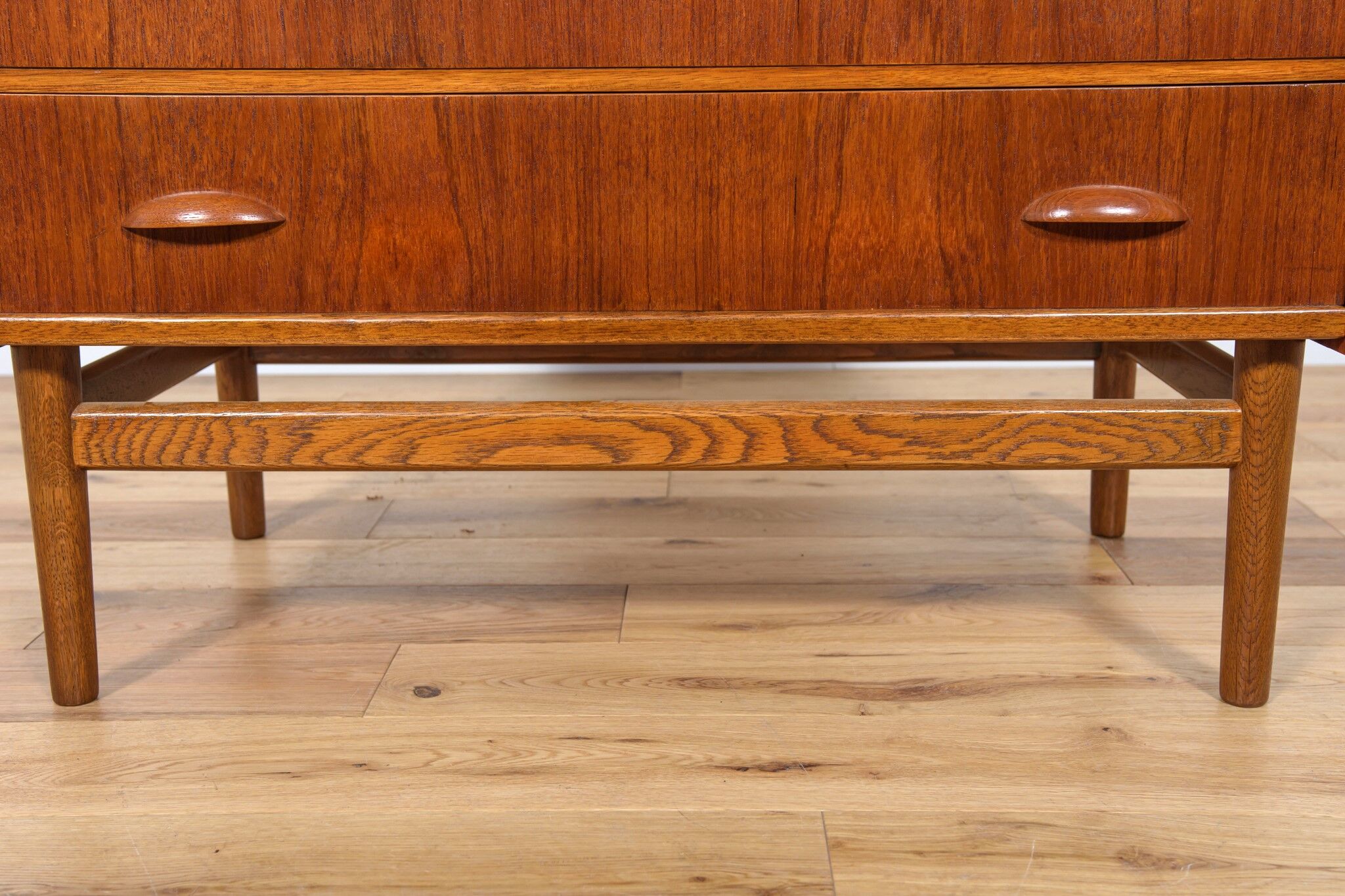 Coiffeuse danoise en teck du milieu du siècle, années 1960