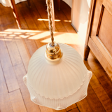 Opaline suspension