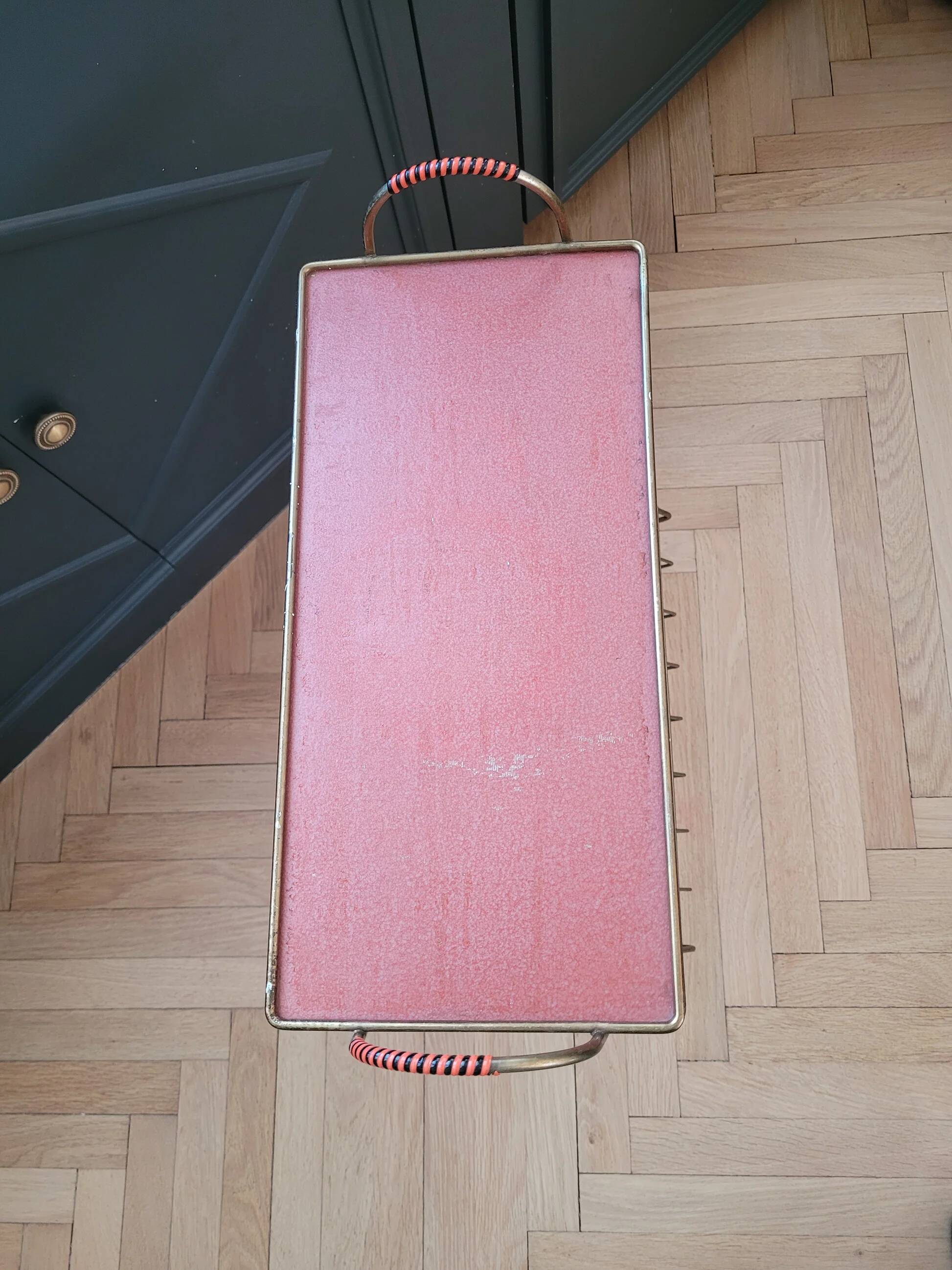 Vintage brass wire side table-magazine rack