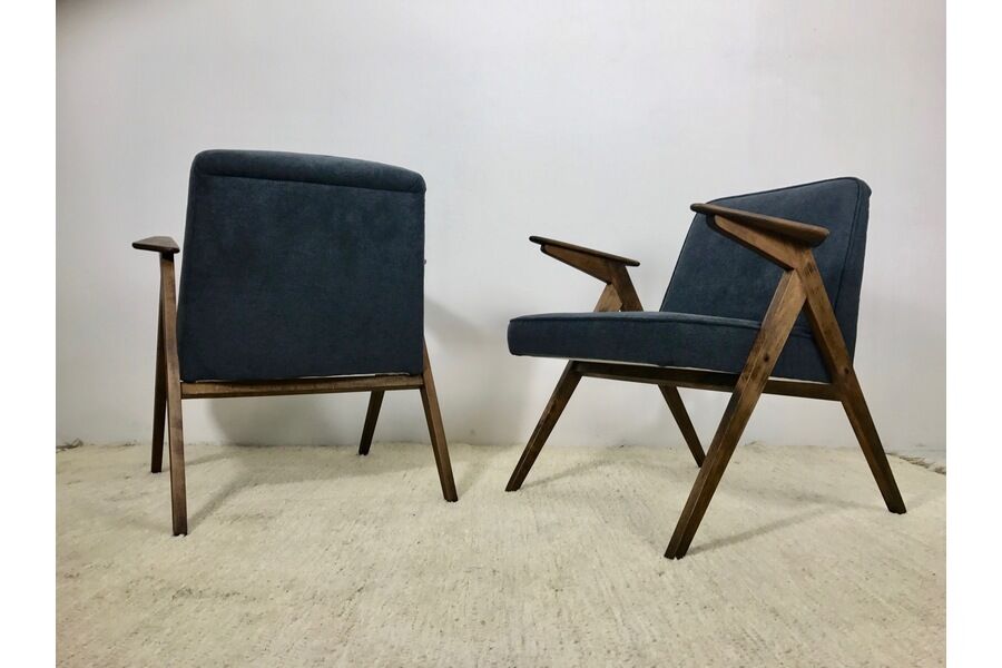Pair of chairs bunny type 300 177, by J. Chierowski, 1960