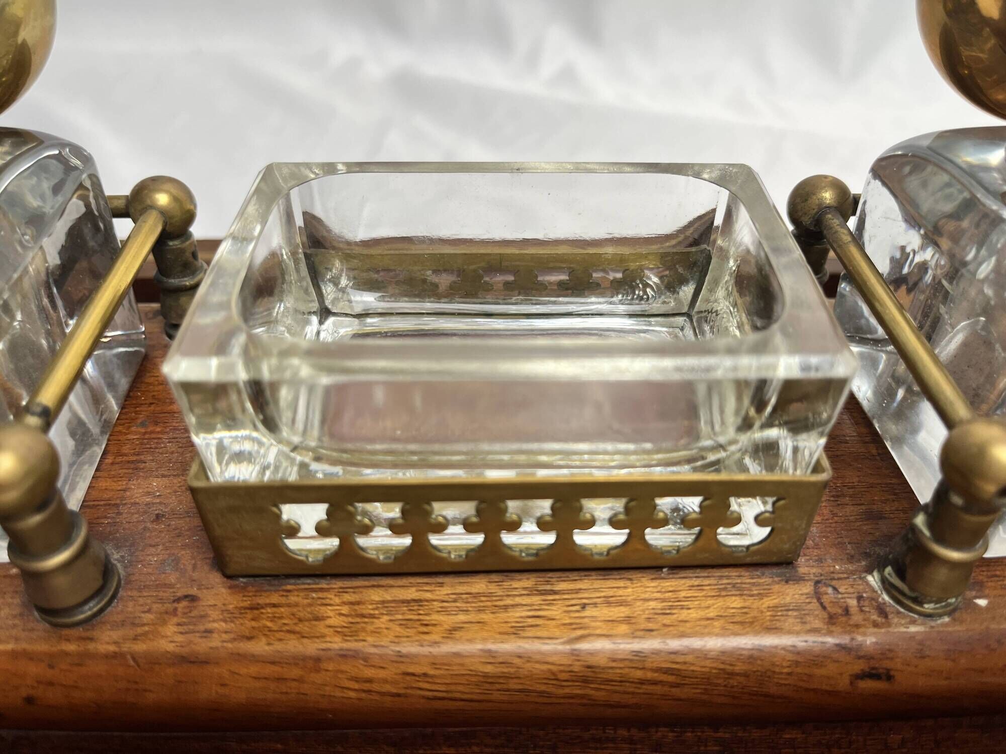 Desk inkwell in molded wood, brass and crystal, late 19th century