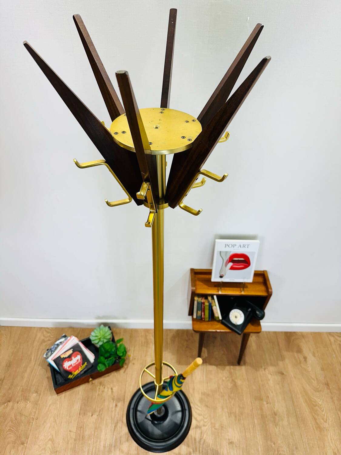 Coat hanger