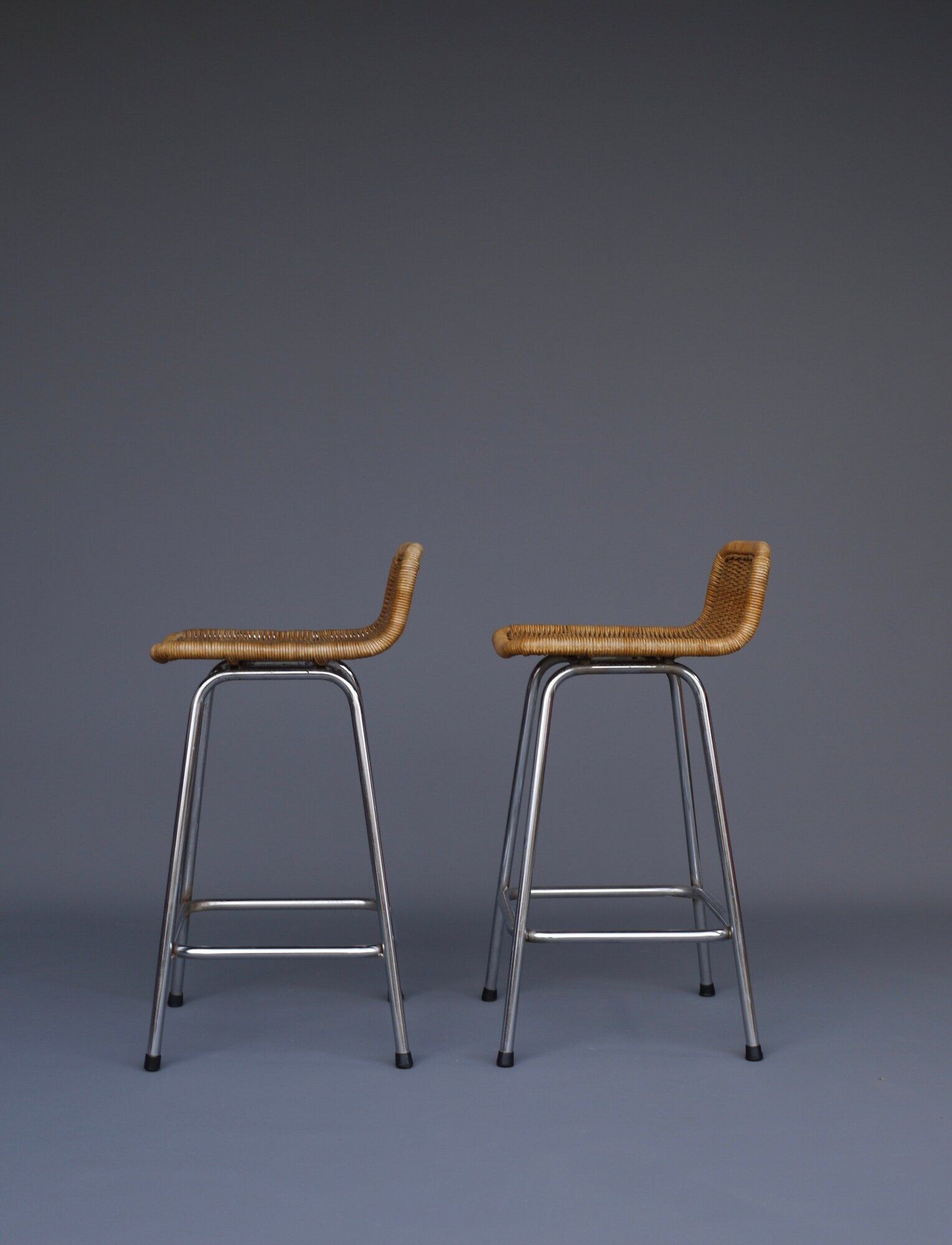 Chromed steel and rattan bar stools from Rohé Noordwolde, 1960s, Set of 2