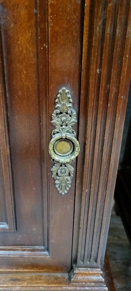 Pair of Renaissance style bedside tables in carved walnut, 19th century