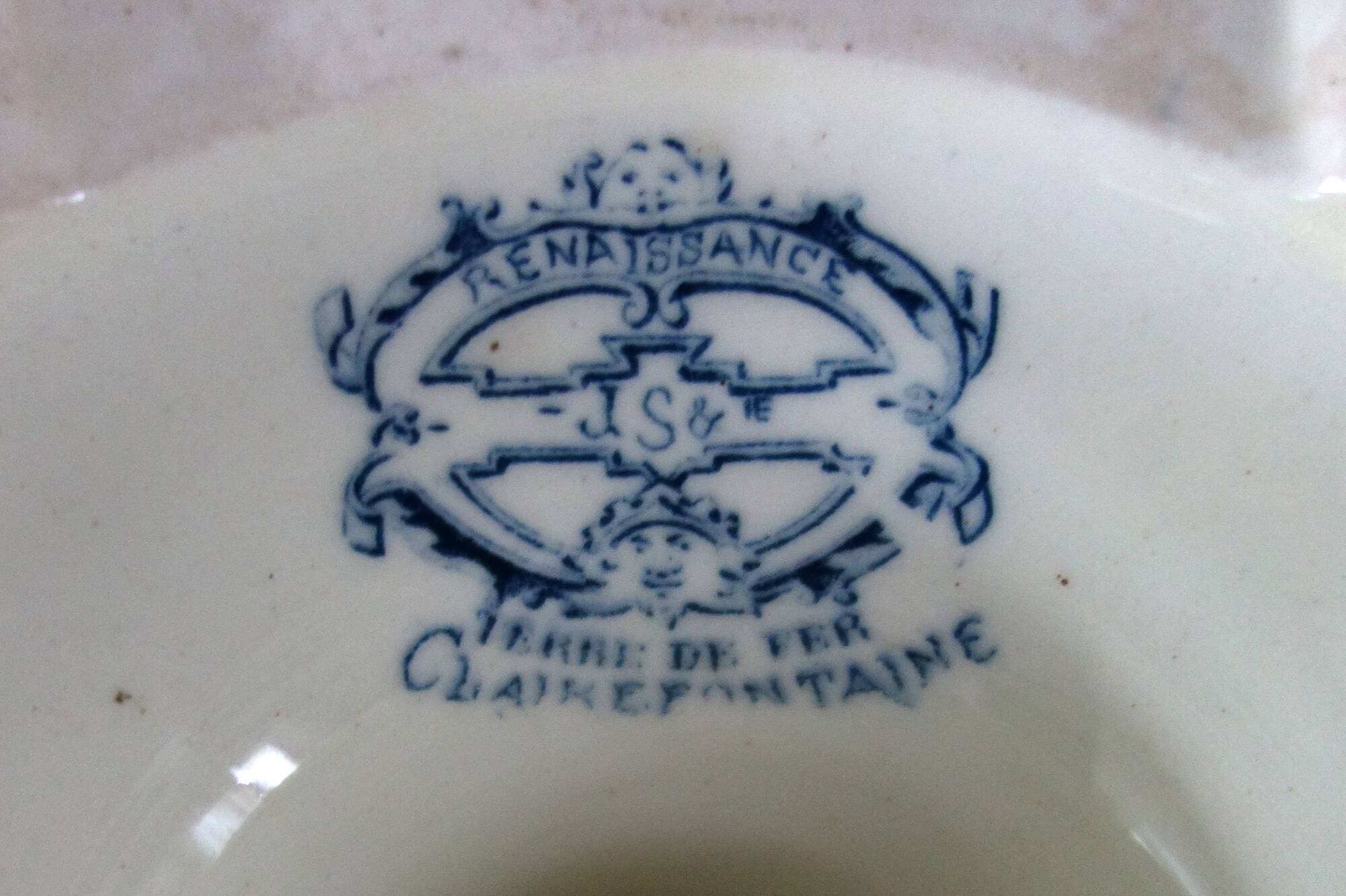 Small Renaissance earthenware compote dish, Clairefontaine JS & Cie, 19th century.