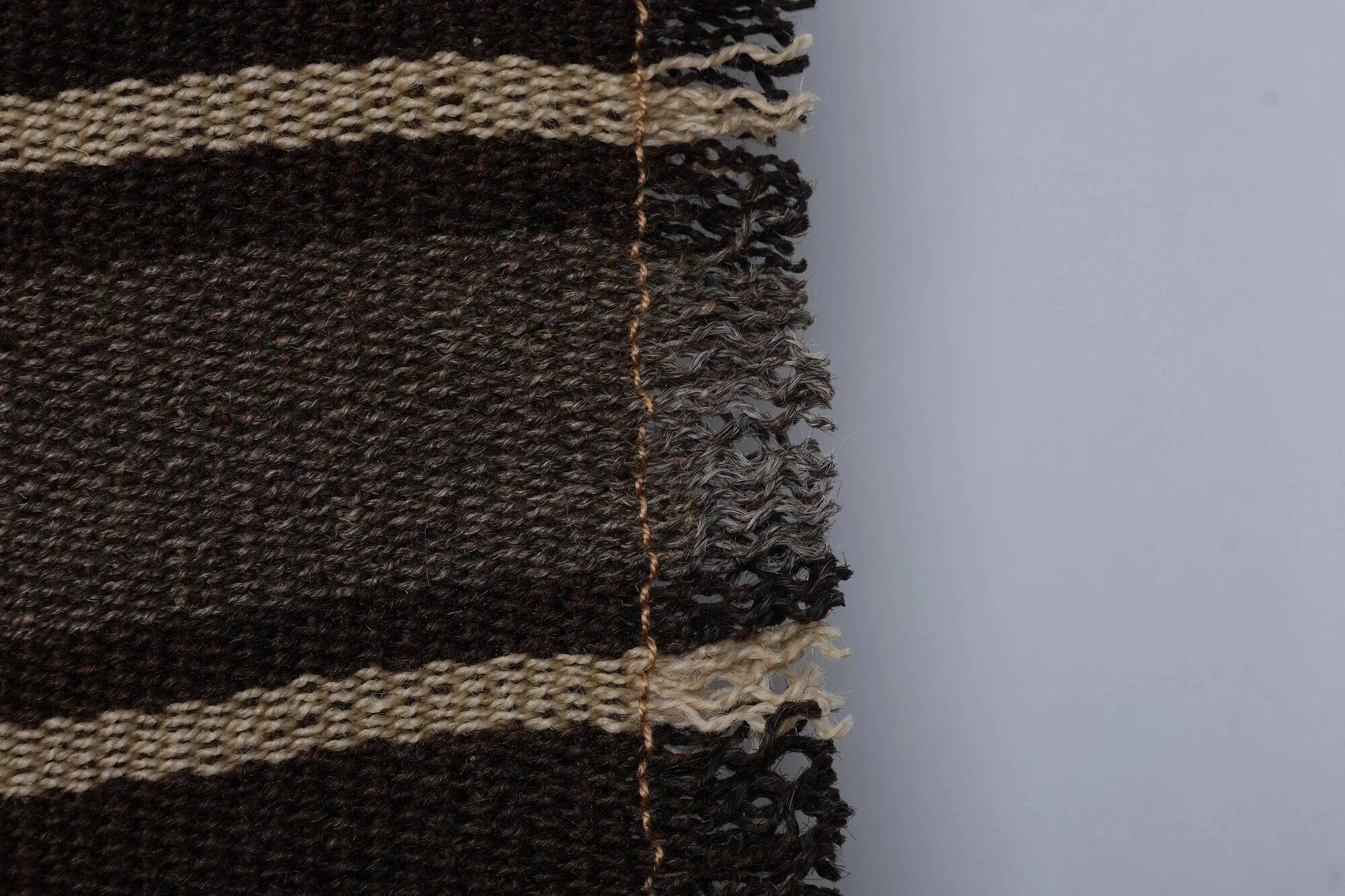 Vintage Turkish kilim, handwoven, 171x252 cm.