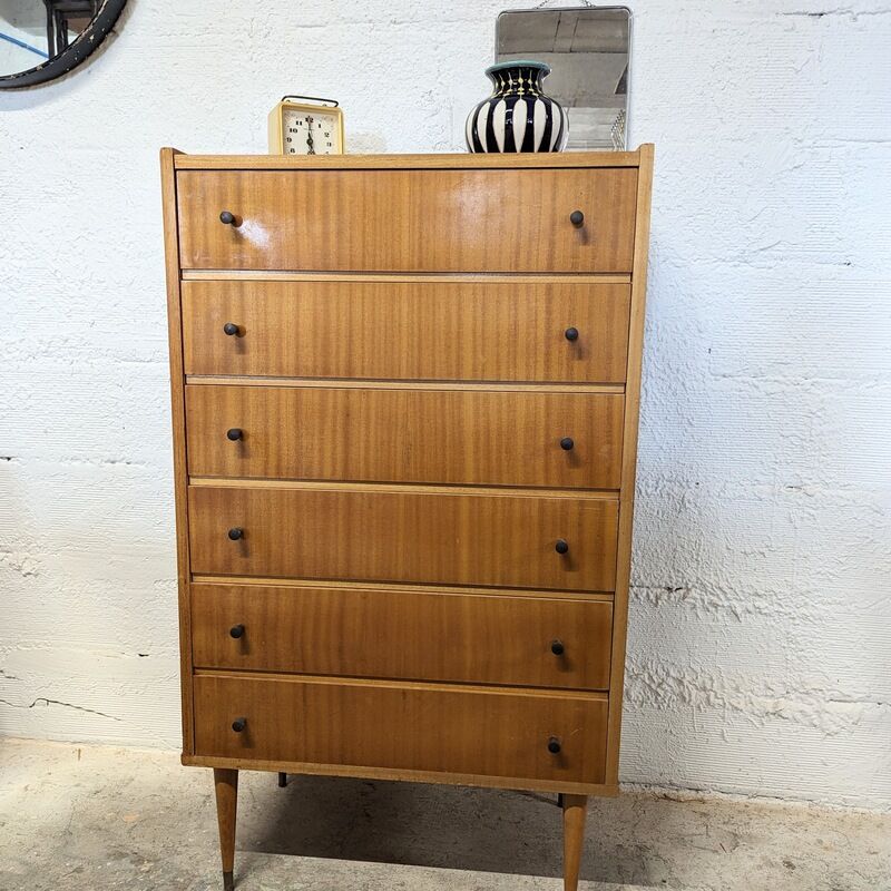 Weekly high chest of drawers