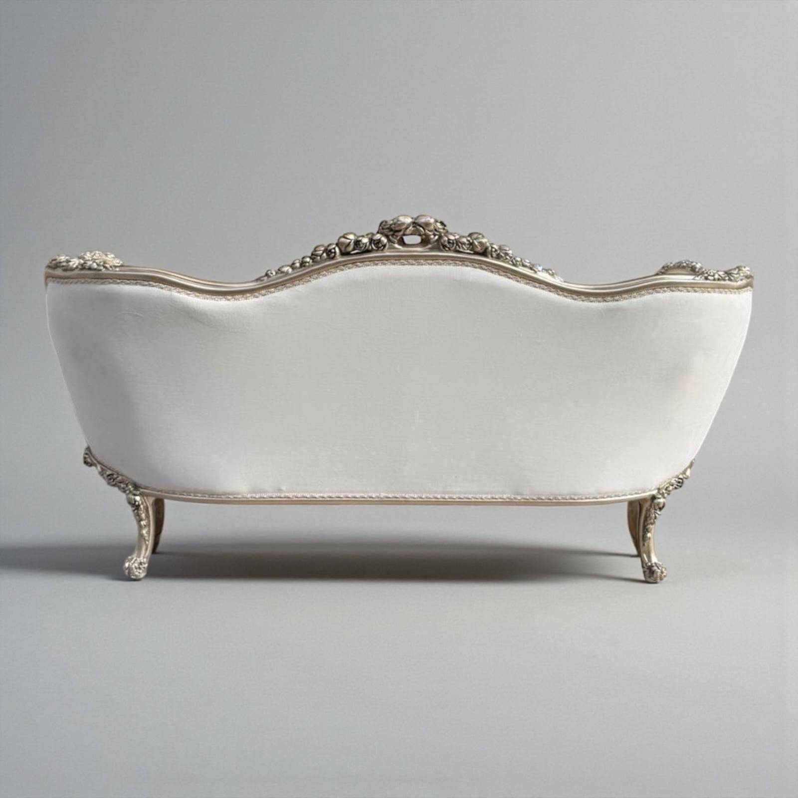 Louis XV salon in white and gold with tufting - Handmade in beech wood.