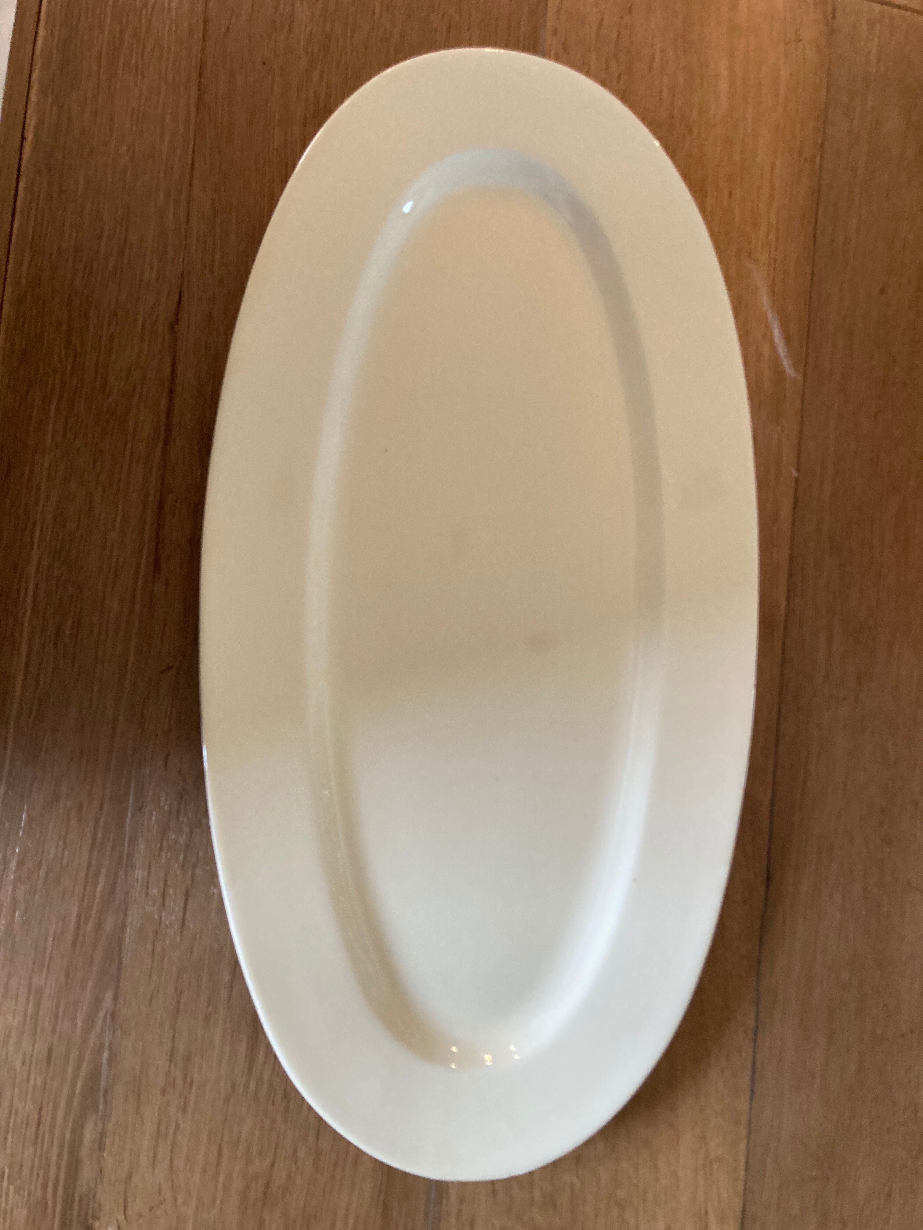 Very large oval dish montereau