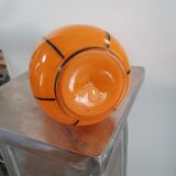 Vase en verre opaliné orange