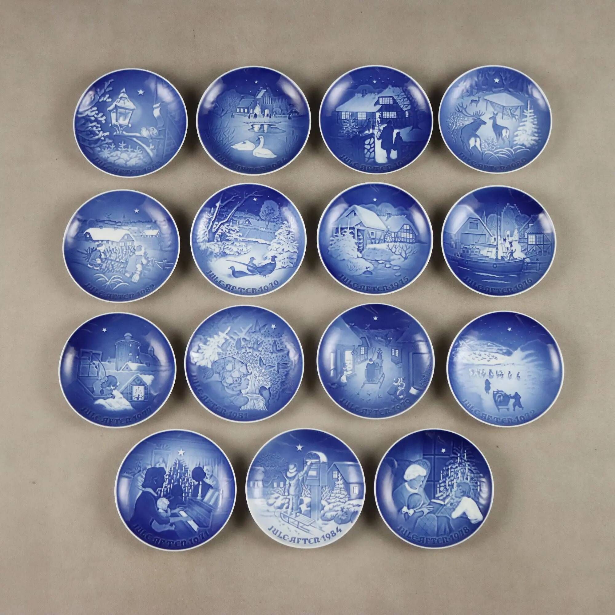 Set of 15 Bing & Grøndahl Copenhagen porcelain plates Denmark '900