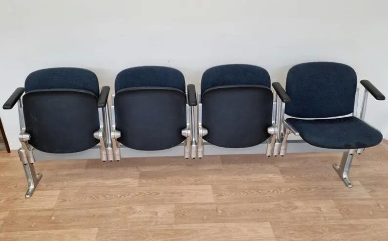 Mid-Century Four-Seater Bench Castelli, Axis 3000, Giancarlo Piretti, Italy, 1970s